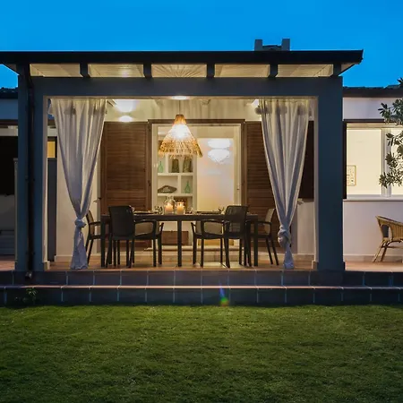 Costarei Minipiscina Villa